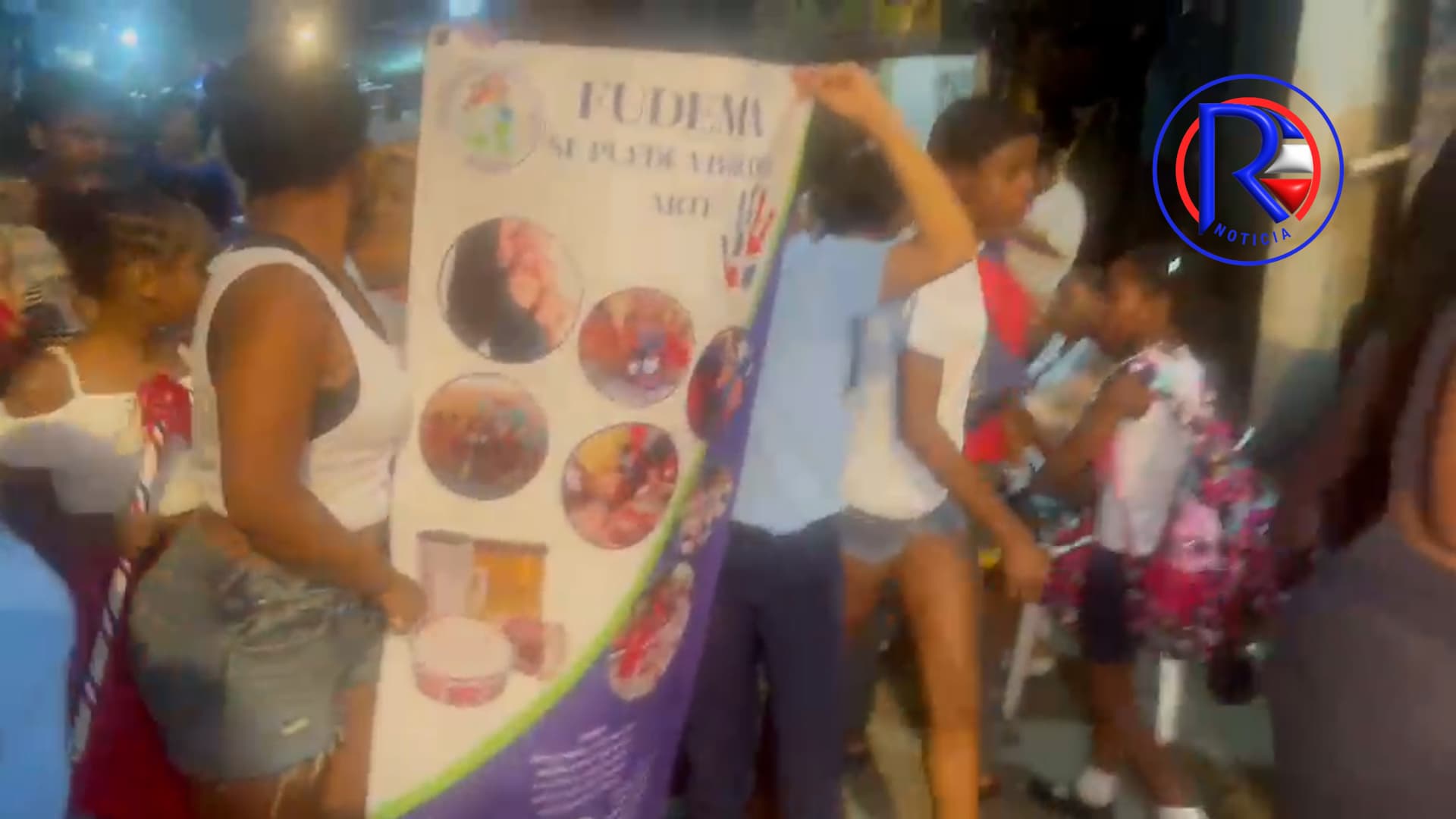 Video: Entre lágrimas y batuvalet, familiares y amigos claman justicia por Ana Wilmeri