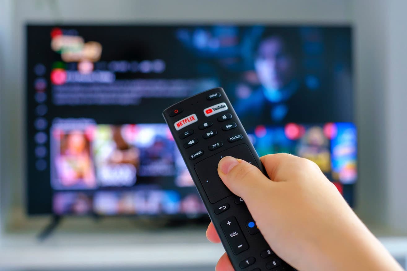 Televisión conectada supera al celular como principal pantalla para ver contenido en EE. UU.